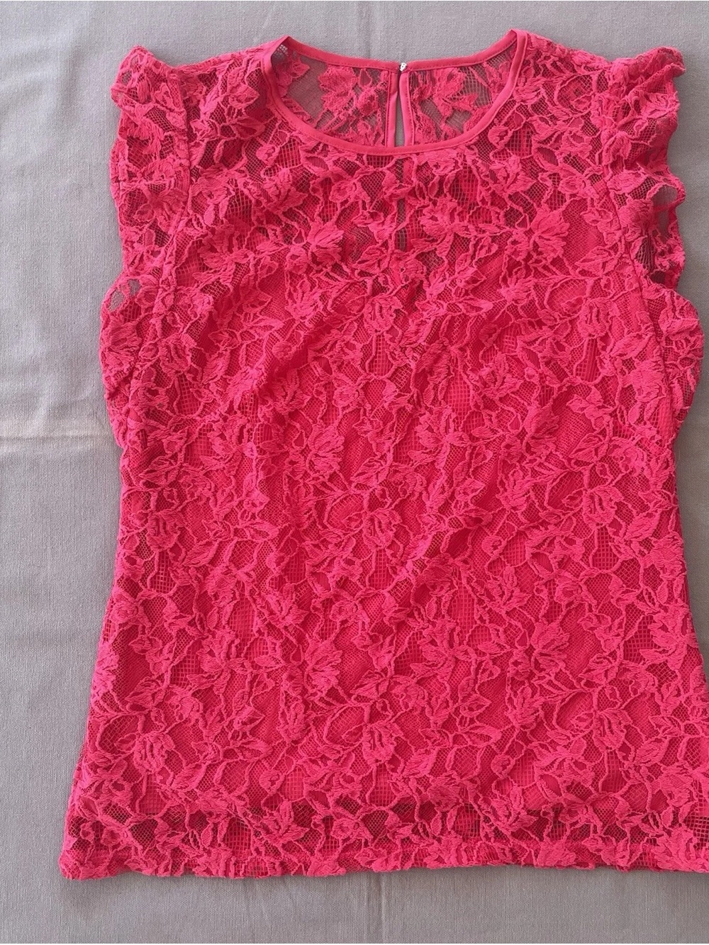 Lace Cap-Sleeve Tee in Bright Pink